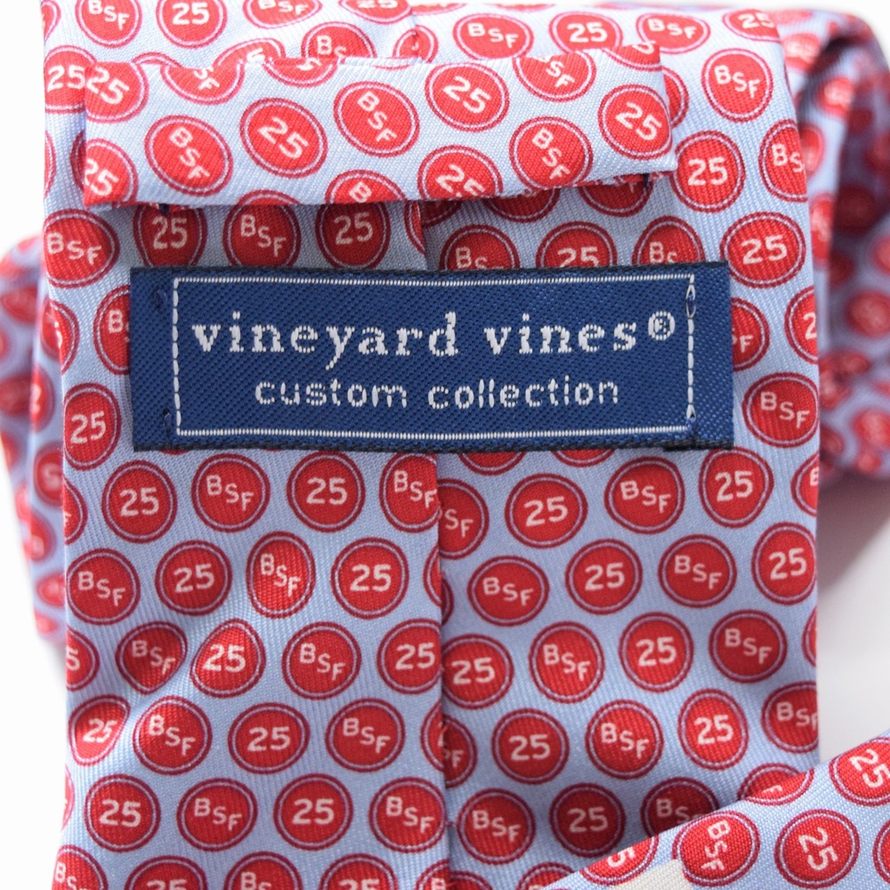 Vineyard Vines Big Shoulders Fund 25th Anniversary Silk Tie Blue Red BSF Logo - Picture 3 of 9